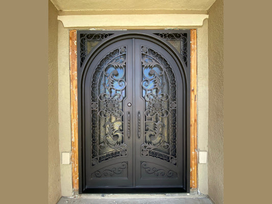 3 Tips For Maintaining the Finish of Your Iron Door