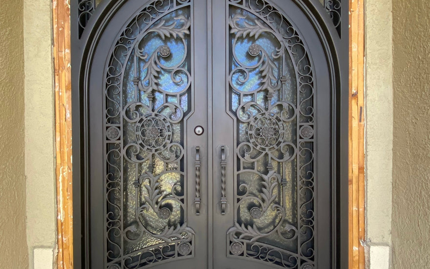 3 Tips For Maintaining the Finish of Your Iron Door