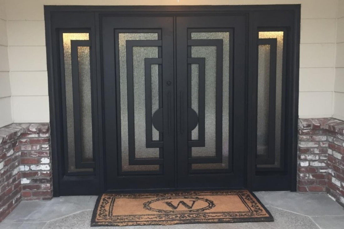 4 Advantages of Adding Sidelights to Your Wrought Iron Door
