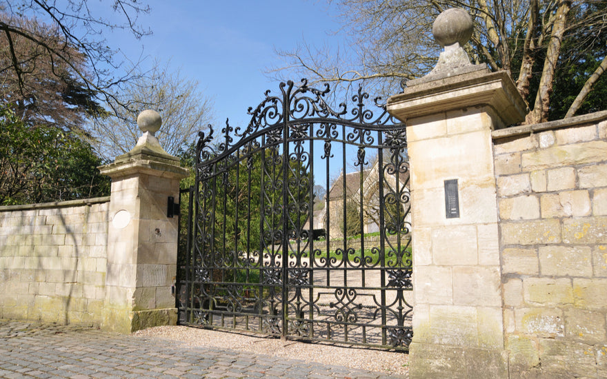 Things You Need to Know When Choosing a Wrought Iron Driveway Gate