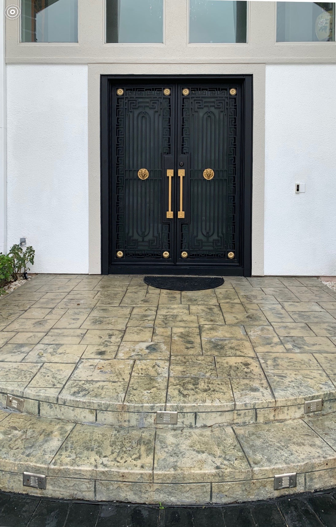 MANHATTAN - Square top, frosted glass, wrought iron door, bug screens, 61x81-Right Hand - Door Gate Depot